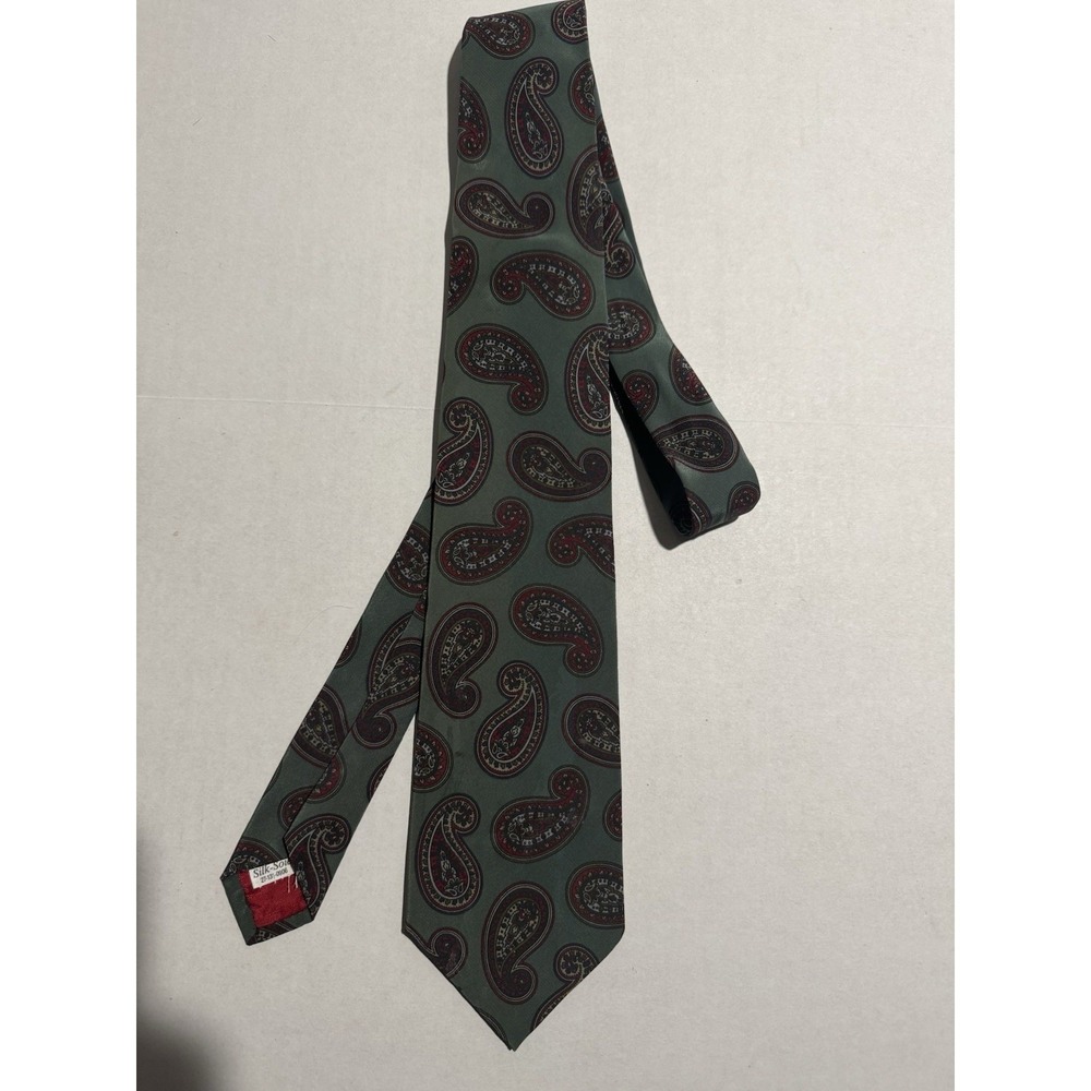Woodward's Classic Men's Necktie, Green Patterned, 3", 100% Silk